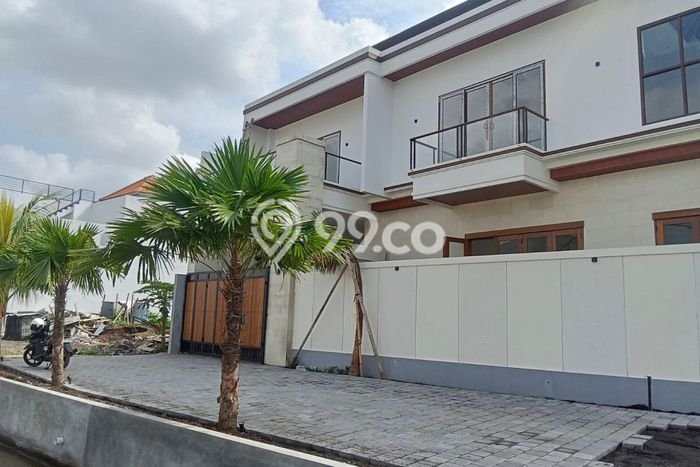 Tersedia Vila Kawasan , Dimensi 175m2m², Lokasi Premium Tersedia Vila Kawasan , Dimensi 175m2m², Lokasi Premium