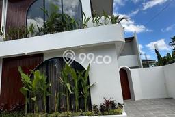 Vila Berkualitas di , Dimensi 135m2m², Lokasi Strategis dengan jalan mudah Vila Berkualitas di , Dimensi 135m2m², Lokasi Strategis dengan jalan mudah