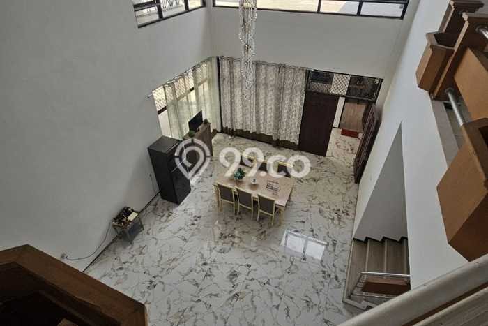 Dijual Rumah Premium dengan Fasilitas Sekitar Lengkap di Gubeng, Surabaya Dijual Rumah Premium dengan Fasilitas Sekitar Lengkap di Gubeng, Surabaya