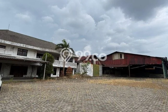 Gudang Dijual di Prime Area Surabaya Luas 2345m2 Gudang Dijual di Prime Area Surabaya Luas 2345m2