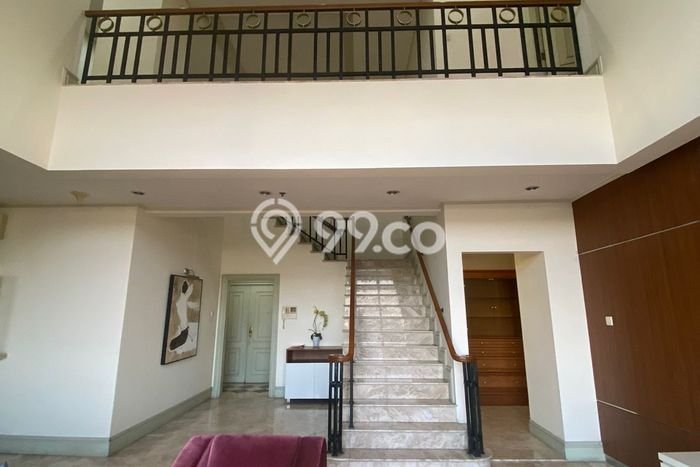 Siap Huni Apartemen Luxury di HR Muhammad 4 Kamar & 4 Kamar Mandi Siap Huni Apartemen Luxury di HR Muhammad 4 Kamar & 4 Kamar Mandi
