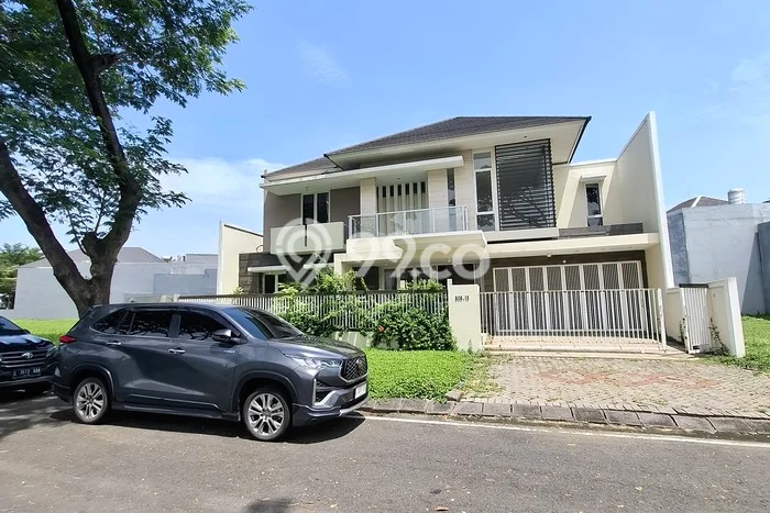 Siap Huni Hunian Elit 5 Kamar di Wiyung Dekat ke Mana Pun Siap Huni Hunian Elit 5 Kamar di Wiyung Dekat ke Mana Pun