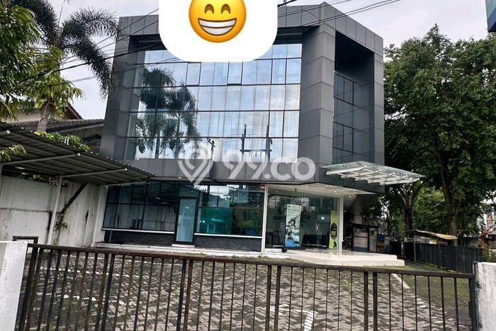 Dijual! Kantor di Jemursari Surabaya LT 589m2 / LB 794m2 Kawasan Strategis Dijual! Kantor di Jemursari Surabaya LT 589m2 / LB 794m2 Kawasan Strategis