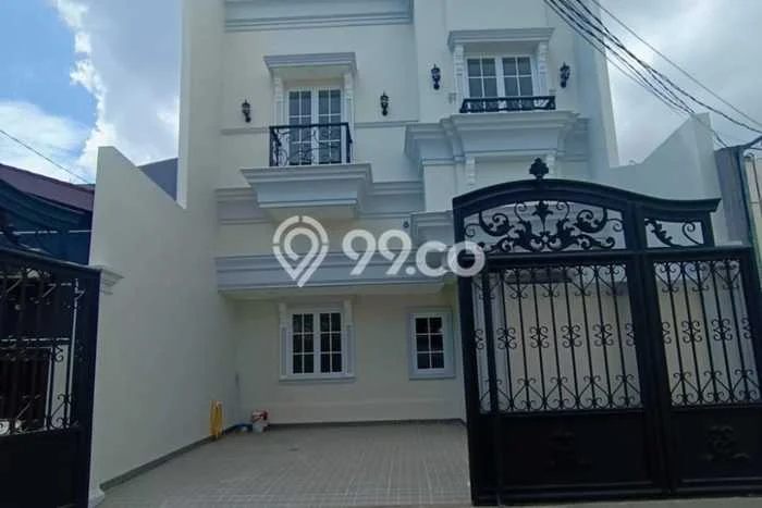 For Sale Rumah Elit Exclusive di Joglo, Jakarta Barat For Sale Rumah Elit Exclusive di Joglo, Jakarta Barat