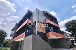 Hunian Elit LB 500m2 Siap Huni Desain Elegan di Alam Sutera, Tangerang Hunian Elit LB 500m2 Siap Huni Desain Elegan di Alam Sutera, Tangerang
