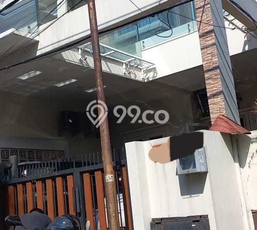 Hunian Elit LB 375m2 Siap Huni Desain Elegan di Pondok Kelapa, Jakarta Timur Hunian Elit LB 375m2 Siap Huni Desain Elegan di Pondok Kelapa, Jakarta Timur