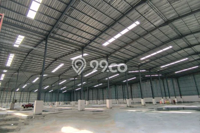 Disewakan Gudang komersial di Sepatan luas bangunan 7.2e+07m2 Disewakan Gudang komersial di Sepatan luas bangunan 7.2e+07m2