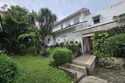 Rumah kawasan Kemang, Siap Huni, 3 KT, Akses Kemang, Jakarta Selatan, Jakarta Selatan, LT 150m² LB 115m² Rumah kawasan Kemang, Siap Huni, 3 KT, Akses Kemang, Jakarta Selatan, Jakarta Selatan, LT 150m² LB 115m²