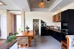 FOR SALE! Vila di , Luas 200m2m², Posisi Premium FOR SALE! Vila di , Luas 200m2m², Posisi Premium