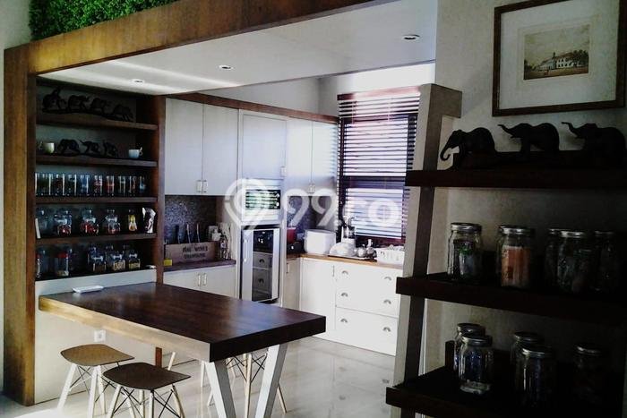 HARGA MENARIK! Vila Kawasan , Dimensi 650m2m², Lokasi Premium dengan akses mudah HARGA MENARIK! Vila Kawasan , Dimensi 650m2m², Lokasi Premium dengan akses mudah