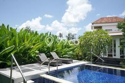 LOKASI TERBAIK! Vila di , Dimensi 950m2m², Lingkungan Asri dan aman LOKASI TERBAIK! Vila di , Dimensi 950m2m², Lingkungan Asri dan aman