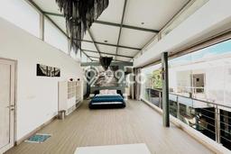 Vila di , Dimensi 400m2m², Dekat dengan transportasi umum Vila di , Dimensi 400m2m², Dekat dengan transportasi umum