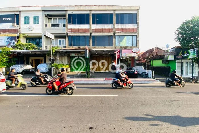 Ruko paling strategis disewakan di Denpasar Timur Denpasar Ruko paling strategis disewakan di Denpasar Timur Denpasar
