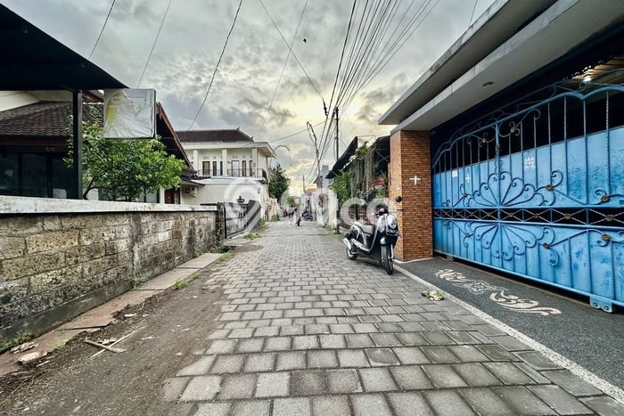 Jarang Ada! Tanah di Denpasar Selatan Punya Luas 140m2 SHM Jarang Ada! Tanah di Denpasar Selatan Punya Luas 140m2 SHM