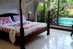 Dijual! Vila Kawasan , Ukuran 416m2m², Akses ke Fasilitas Umum Dijual! Vila Kawasan , Ukuran 416m2m², Akses ke Fasilitas Umum