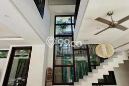 Vila di , Area 1150m2m², Akses ke Pusat Kota Vila di , Area 1150m2m², Akses ke Pusat Kota