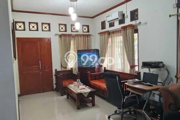 Rumah kawasan Depok I, Akses ke Fasilitas, 3 KM, Luas 250m2m² Bangunan 155m2m² Rumah kawasan Depok I, Akses ke Fasilitas, 3 KM, Luas 250m2m² Bangunan 155m2m²