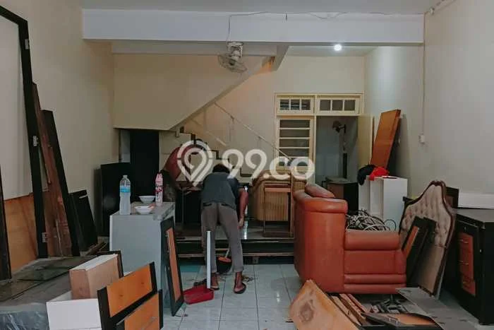Unit Ruko Dijual di Surabaya LT 75m2 & LB 150m2 Unit Ruko Dijual di Surabaya LT 75m2 & LB 150m2