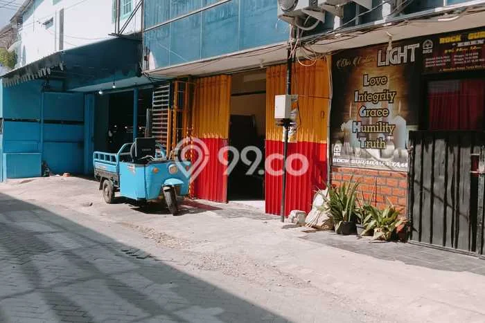Unit Ruko Dijual di Surabaya LT 75m2 & LB 150m2 Unit Ruko Dijual di Surabaya LT 75m2 & LB 150m2