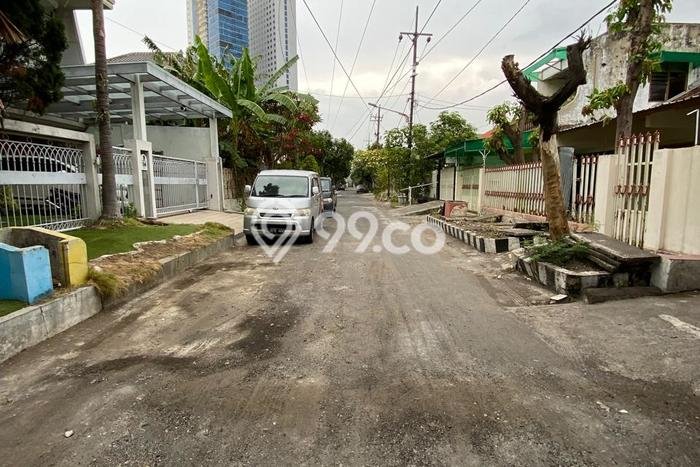 Dijual Rumah Luas Elegan Dengan View Eksklusif di Kendangsari, Surabaya Dijual Rumah Luas Elegan Dengan View Eksklusif di Kendangsari, Surabaya