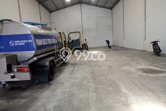 Unit Gudang Paling Strategis di Buduran Sidoarjo dengan LB 450m2 Unit Gudang Paling Strategis di Buduran Sidoarjo dengan LB 450m2