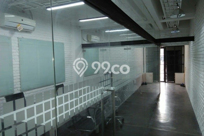 Untuk Dijual Ruko di Kebayoran Lama Jakarta Selatan LT 85m2 / LB 240m2 Untuk Dijual Ruko di Kebayoran Lama Jakarta Selatan LT 85m2 / LB 240m2