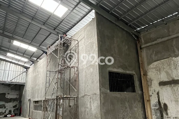 Unit Gudang disewakan di Cakung Jakarta Timur dengan LT 1000m2 / LB 800m2 Unit Gudang disewakan di Cakung Jakarta Timur dengan LT 1000m2 / LB 800m2