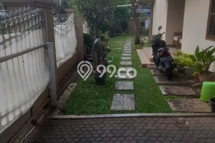 Jual Rumah Mewah Elegan Dengan View Cantik di Pulo Asem, Jakarta Timur Jual Rumah Mewah Elegan Dengan View Cantik di Pulo Asem, Jakarta Timur