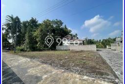 Lahan Dijual Lokasi Ngemplak, Sleman dengan Luas Tanah 137m2 dan Status AJB Lahan Dijual Lokasi Ngemplak, Sleman dengan Luas Tanah 137m2 dan Status AJB
