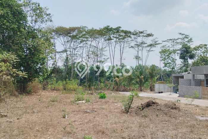 Jarang Ada! Tanah di Ngemplak Punya Luas 137m2 AJB Jarang Ada! Tanah di Ngemplak Punya Luas 137m2 AJB
