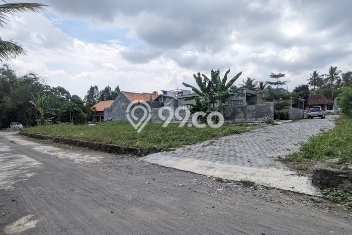 Kavling Tanah untuk Dijual di Bantul, Yogyakarta, Luas 137m2 Kavling Tanah untuk Dijual di Bantul, Yogyakarta, Luas 137m2