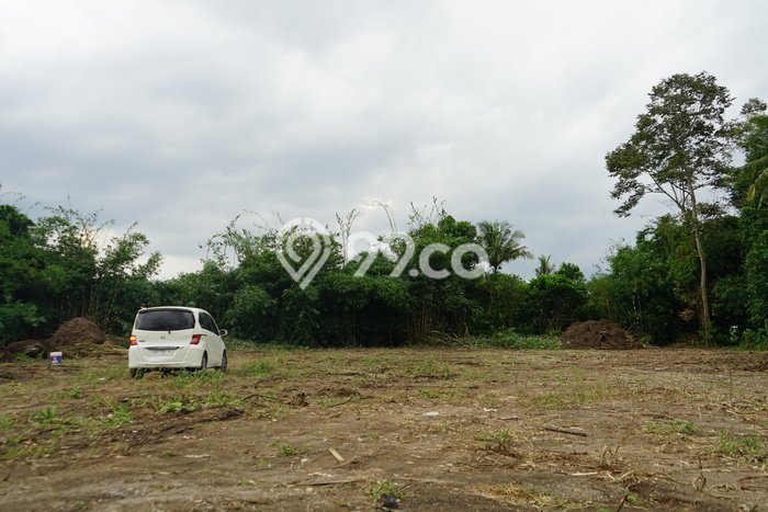 Tanah Kavling Dijual di Maguwoharjo, Yogyakarta dengan Luas Tanah 121m2 Tanah Kavling Dijual di Maguwoharjo, Yogyakarta dengan Luas Tanah 121m2