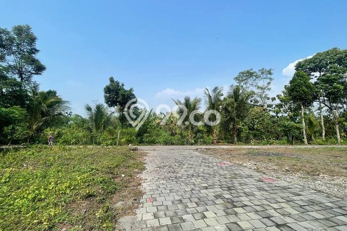 Tanah Dijual Area Strategis di Sleman Yogyakarta 137m2 Tanah Dijual Area Strategis di Sleman Yogyakarta 137m2
