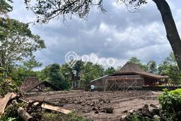 Tanah Kosong Dijual di Sleman dengan Area 181m2 Tanah Kosong Dijual di Sleman dengan Area 181m2