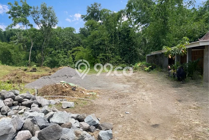 Tanah Dijual Lokasi Strategis di Yogyakarta dengan Luas 168m2 Tanah Dijual Lokasi Strategis di Yogyakarta dengan Luas 168m2