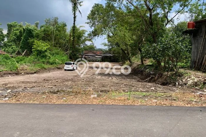 Tanah Dijual di Yogyakarta Seluas 121m2 Strategis Tanah Dijual di Yogyakarta Seluas 121m2 Strategis
