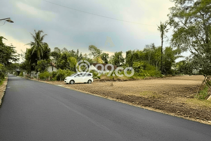 Kavling Tanah untuk Dijual di Maguwoharjo, Yogyakarta, Luas 121m2 Kavling Tanah untuk Dijual di Maguwoharjo, Yogyakarta, Luas 121m2