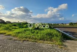 Kavling Tanah untuk Dijual di Caturtunggal, Yogyakarta, Luas 214m2 Kavling Tanah untuk Dijual di Caturtunggal, Yogyakarta, Luas 214m2