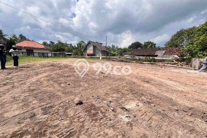 Tanah Komersial Dijual di Tempel Sleman 142m2 Tanah Komersial Dijual di Tempel Sleman 142m2