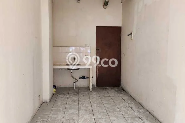 Lokasi Strategis! Dijual Ruko Bisnis di Cengkareng, Jakarta Barat Kondisi Baik Lokasi Strategis! Dijual Ruko Bisnis di Cengkareng, Jakarta Barat Kondisi Baik