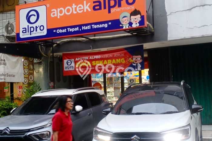 Ruko Bagus Dijual LB 171m2 Lokasi Strategis Jakarta Barat Area Cocok untuk Bisnis Ruko Bagus Dijual LB 171m2 Lokasi Strategis Jakarta Barat Area Cocok untuk Bisnis
