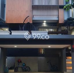 Rumah Elit LB 146m2 Siap Huni Desain Elegan di BSD Green Wich, Tangerang Rumah Elit LB 146m2 Siap Huni Desain Elegan di BSD Green Wich, Tangerang