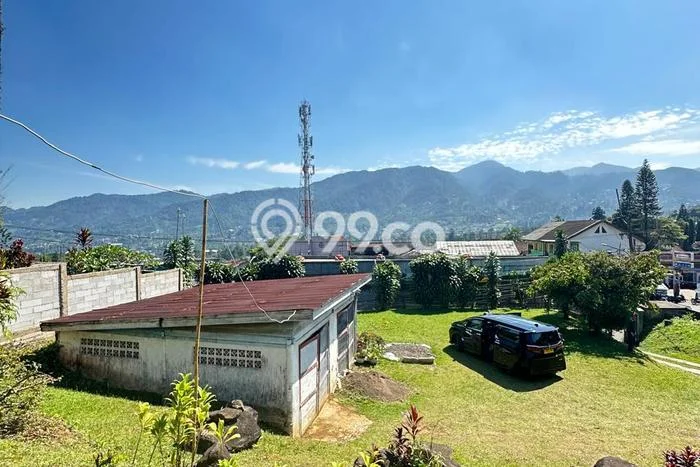 Vila Berkualitas Kawasan Cisarua, Dimensi 5545m², Lokasi Strategis dengan jalan mudah Vila Berkualitas Kawasan Cisarua, Dimensi 5545m², Lokasi Strategis dengan jalan mudah