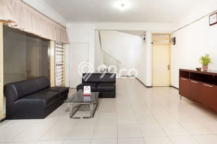 Kost Dijual Lokasi Strategis Dukuh Kupang Surabaya 23 Kamar Tidur Kost Dijual Lokasi Strategis Dukuh Kupang Surabaya 23 Kamar Tidur