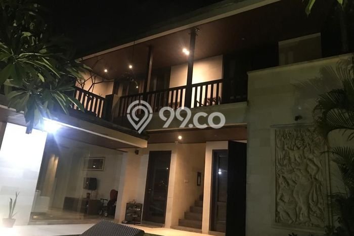 Vila Strategis di , Luas 295m2m², Dekat ke beragam fasilitas Vila Strategis di , Luas 295m2m², Dekat ke beragam fasilitas