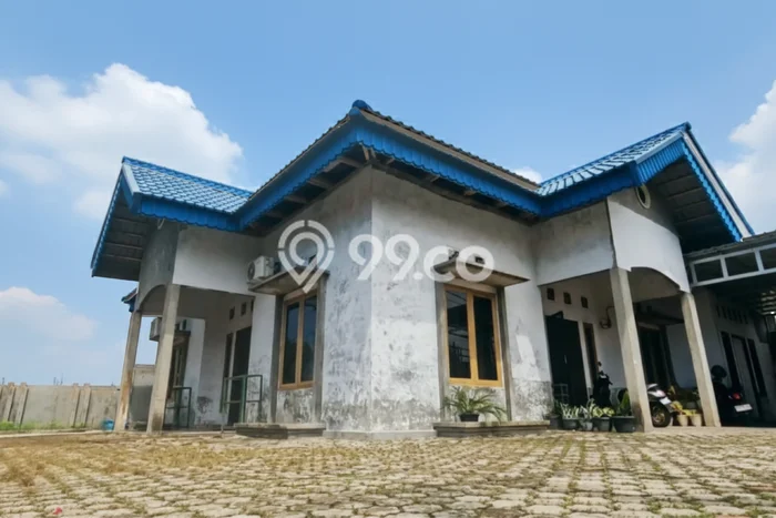 Rumah EXCLUSIVE di , Pekanbaru, Luas 389m2m² Bangunan 154m2m² HARGA TERBAIK! Rumah EXCLUSIVE di , Pekanbaru, Luas 389m2m² Bangunan 154m2m² HARGA TERBAIK!