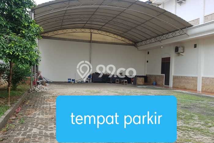 Hunian Elit LB 249m2 Siap Pakai Desain Elegan di Taman Laguna, Bekasi Hunian Elit LB 249m2 Siap Pakai Desain Elegan di Taman Laguna, Bekasi
