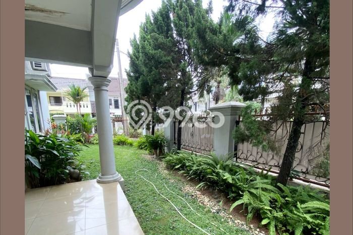 Dijual Rumah Mewah Megah Dengan View Cantik di Cibubur, Bekasi Dijual Rumah Mewah Megah Dengan View Cantik di Cibubur, Bekasi