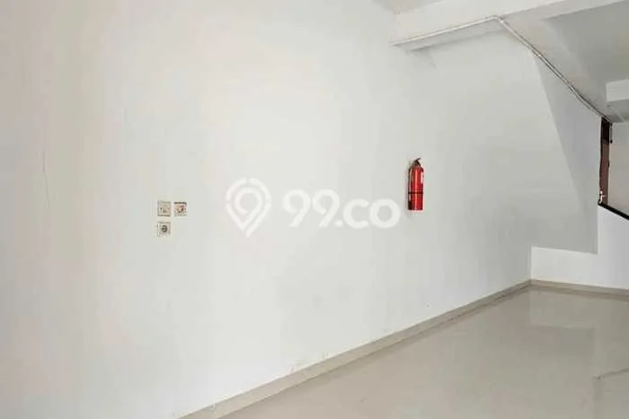 For Rent Ruko Premium di , Luas 180m2m², Area Strategis For Rent Ruko Premium di , Luas 180m2m², Area Strategis