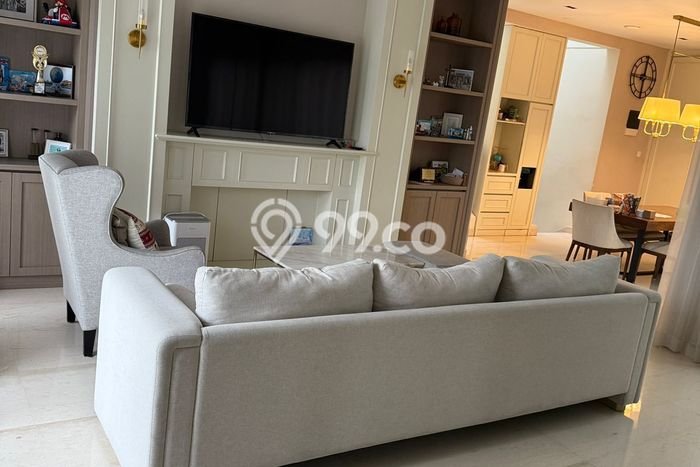 Rumah Elit LB 263m2 Siap Huni Desain Elegan di Gading Serpong, Tangerang Rumah Elit LB 263m2 Siap Huni Desain Elegan di Gading Serpong, Tangerang